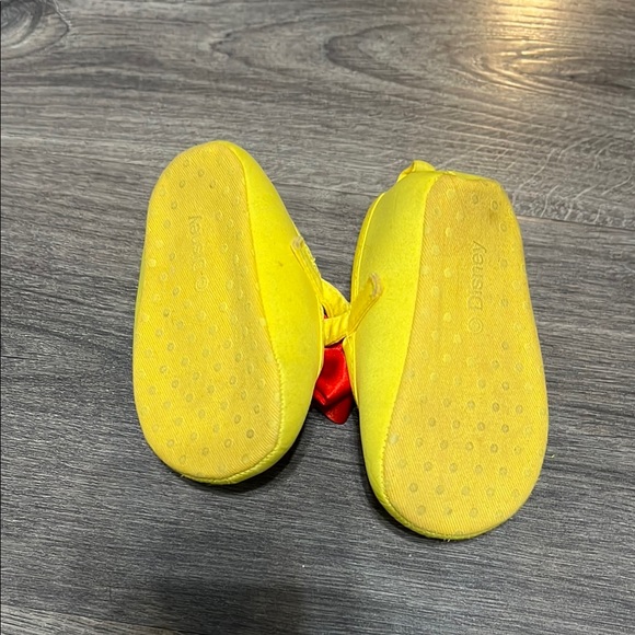 Disney Dress Shoes Yellow Red with Glossy Finish - Picture 2 of 2